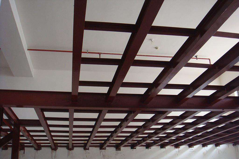 鋼結(jié)構(gòu)廠房裝修閣樓搭建多少錢一平方？